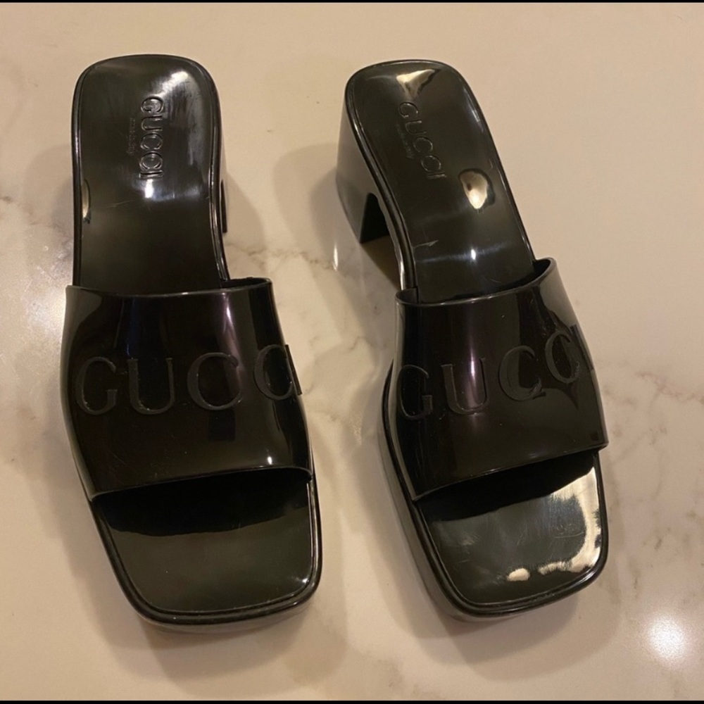 Gucci slides